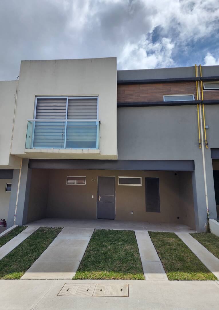 #874 - Casa para Venta en Tijuana - BC
