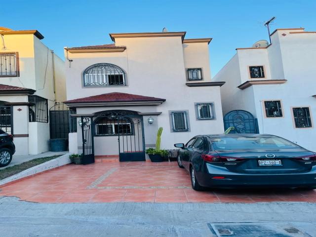 #501 - Casa para Venta en Tijuana - BC - 2