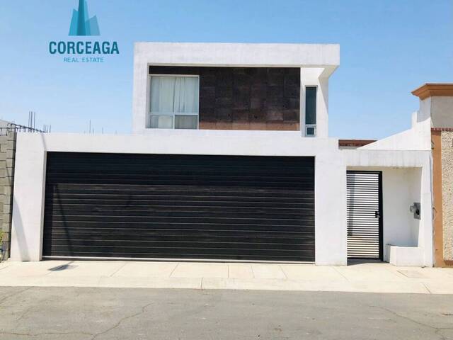 #563 - Casa para Venta en Tijuana - BC - 1