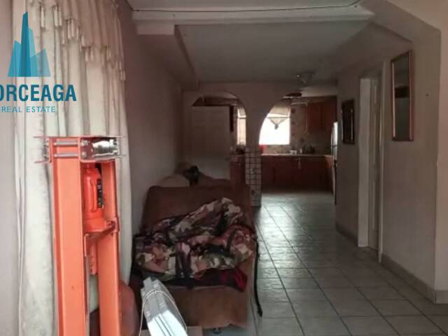 #721 - Casa para Venta en Tijuana - BC - 2