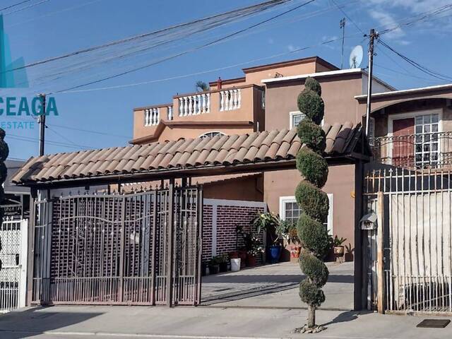 #733 - Casa para Venta en Tijuana - BC - 1