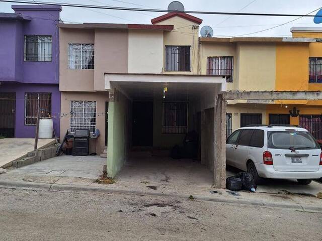 #894 - Casa para Venta en Tijuana - BC