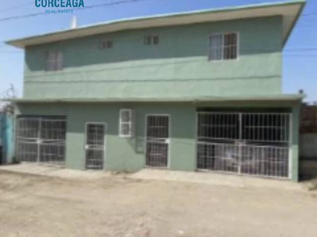 #947 - Casa para Venta en Tijuana - BC - 1