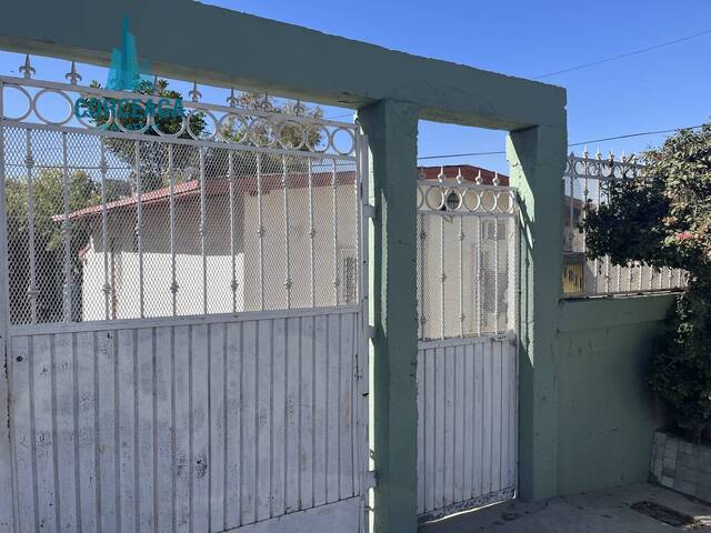 #954 - Casa para Venta en Tijuana - BC - 3