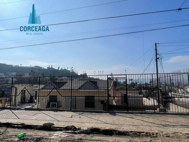 #1002 - Casa para Venta en Tijuana - BC - 2