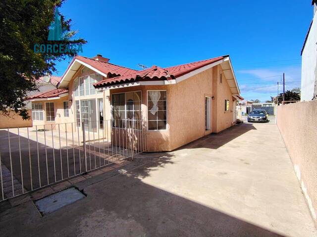 #1136 - Casa para Renta en Playas de Rosarito - BC - 1