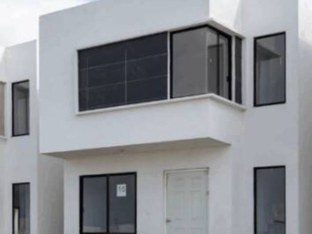 #1185 - Casa para Venta en Tijuana - BC - 1