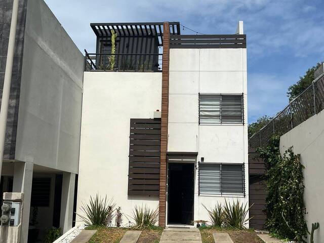 #1188 - Casa para Renta en Tijuana - BC - 1